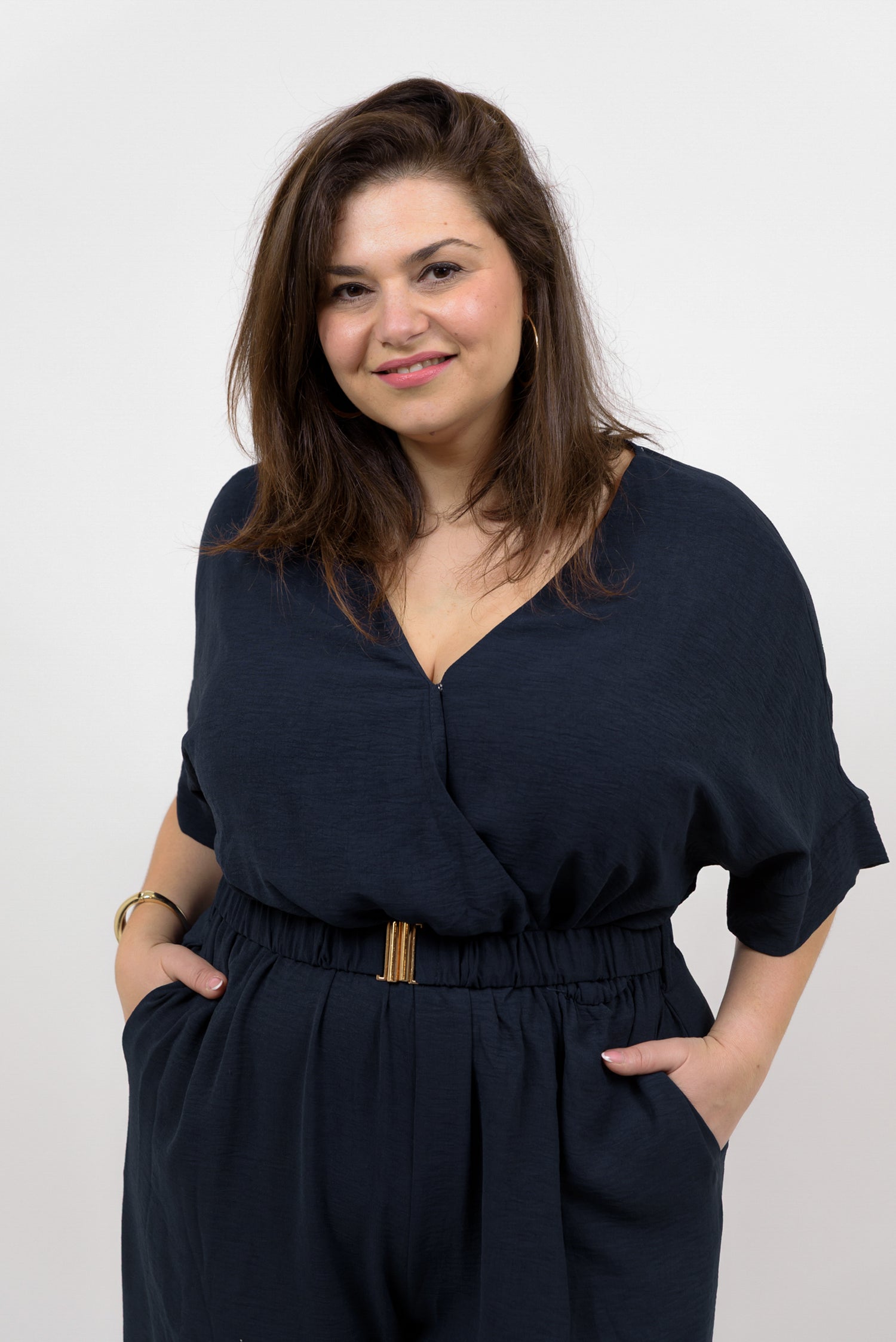 אוברול כחול עם חגורה