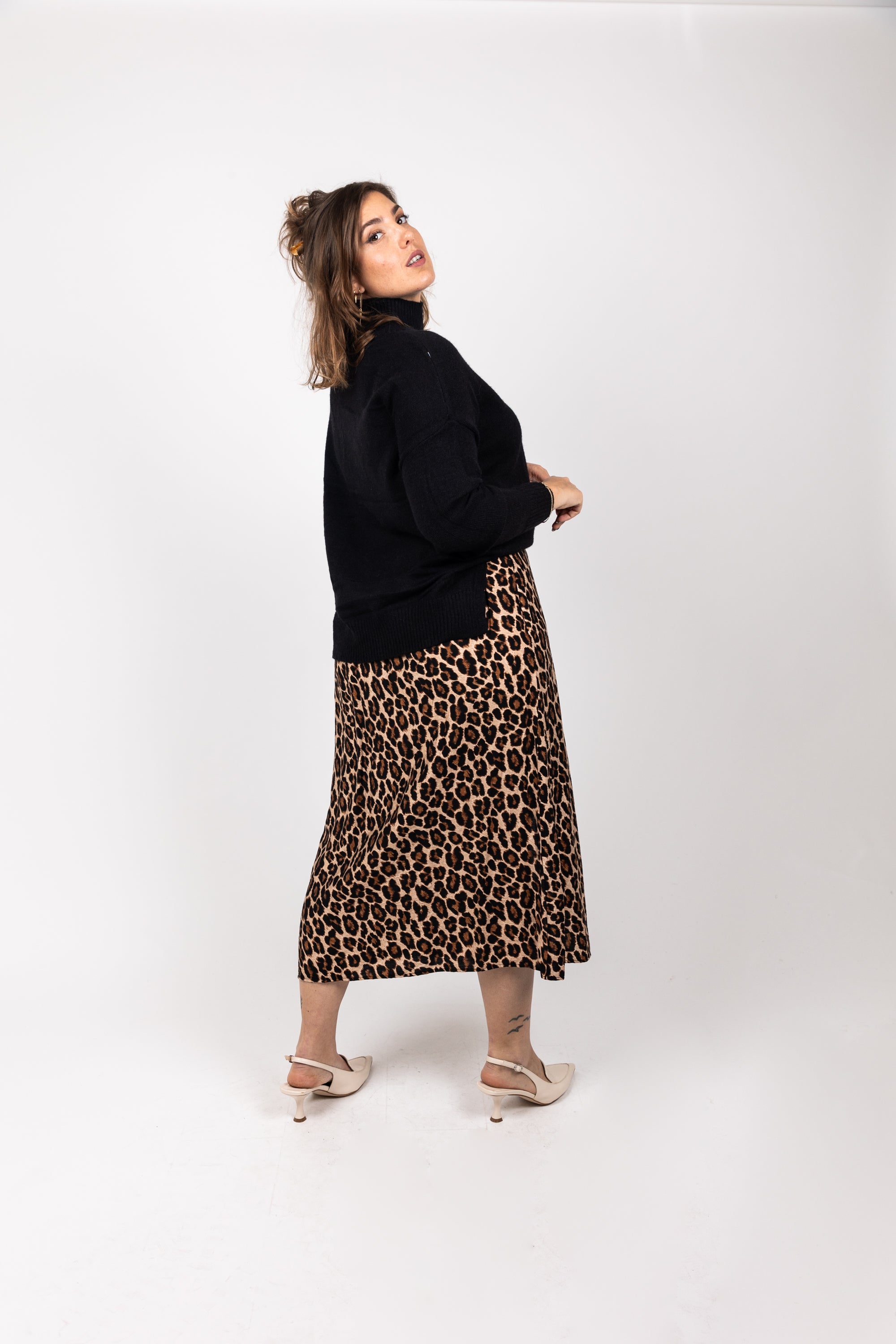 חצאית מנומרת ישרה