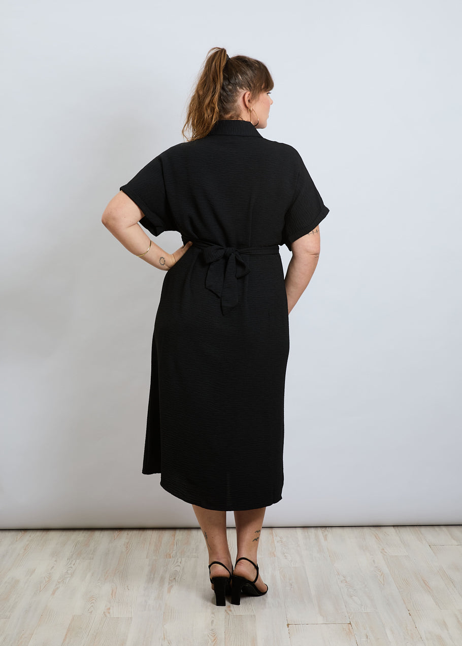 שמלה מכופתרת שחורה