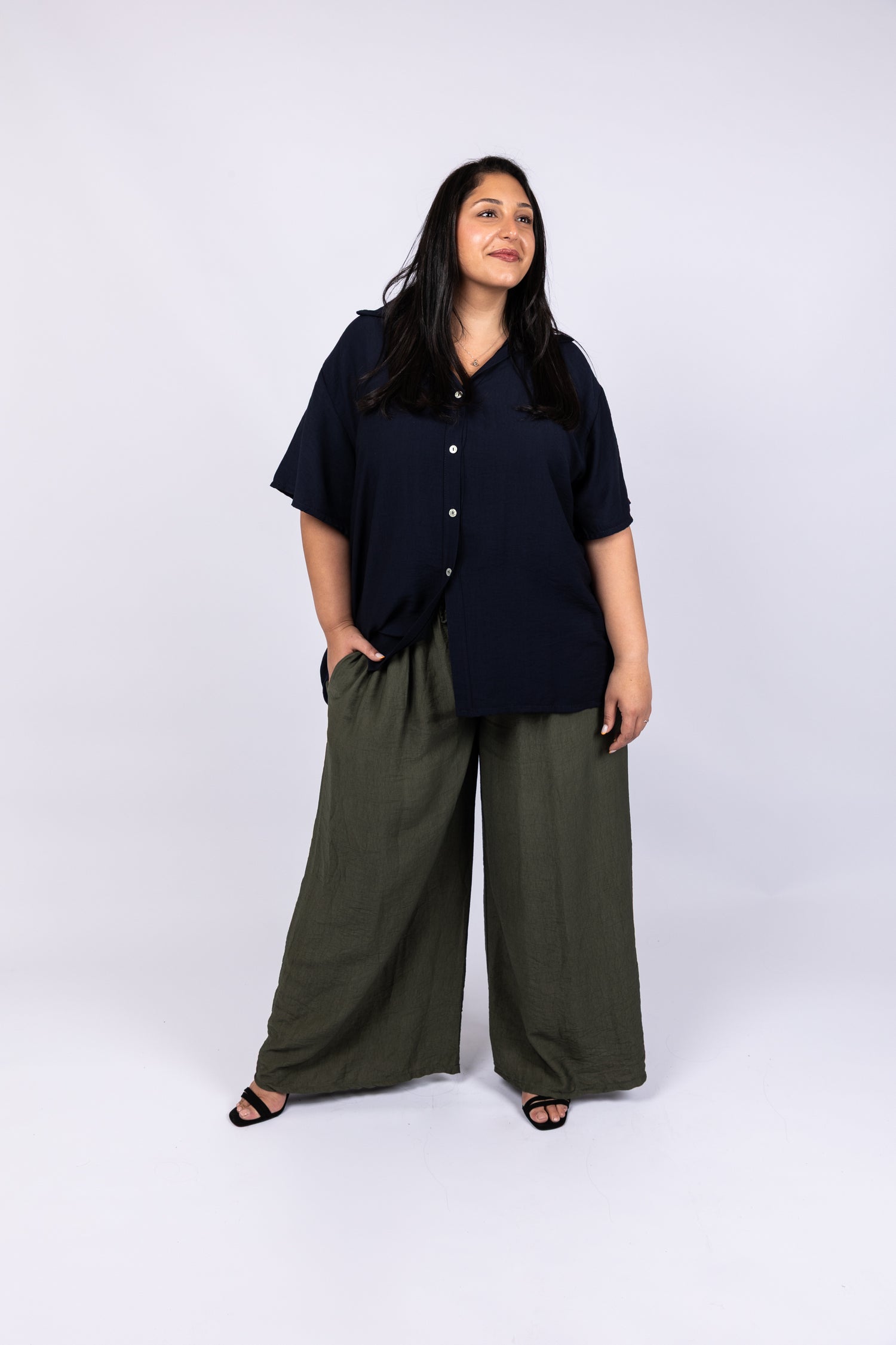 מכנסיים רחבים ירוקים עם גומי