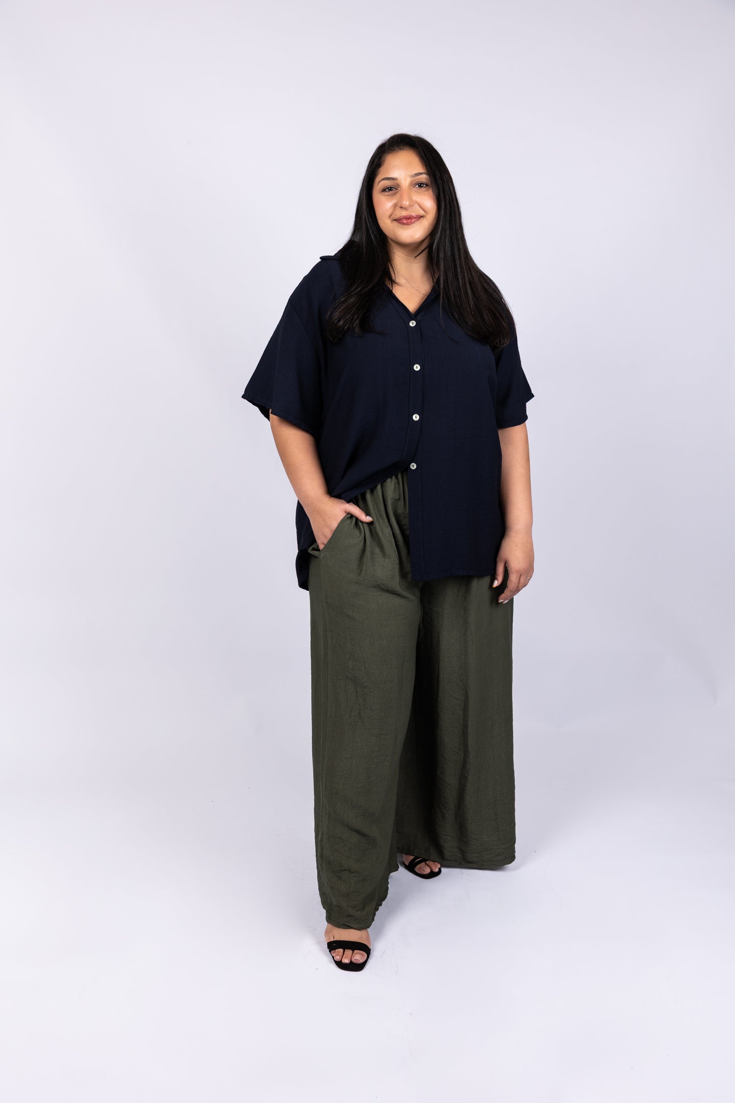 מכנסיים רחבים ירוקים עם גומי