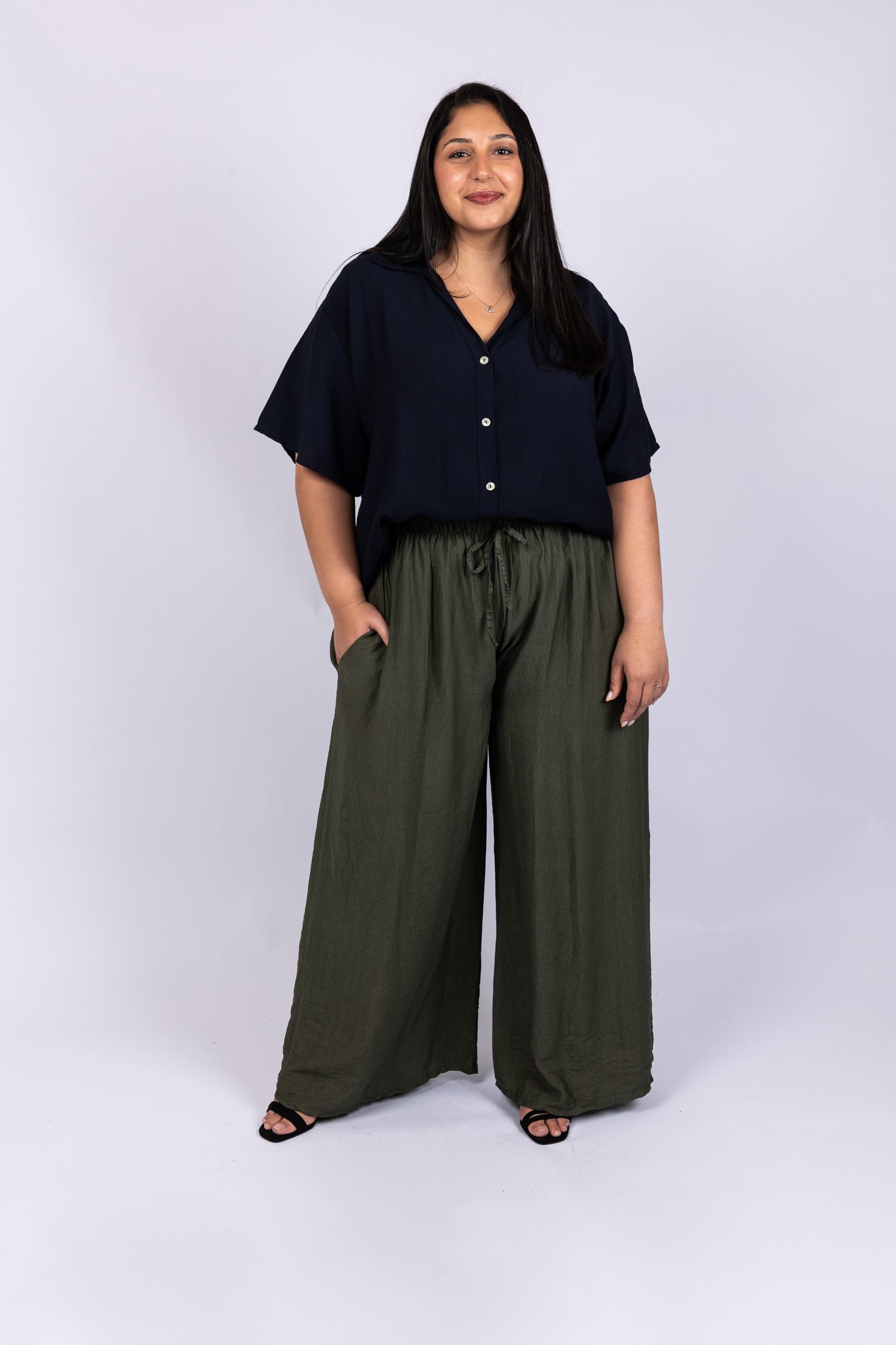 מכנסיים רחבים ירוקים עם גומי