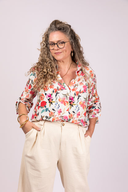 חולצה מכופתרת פרחונית