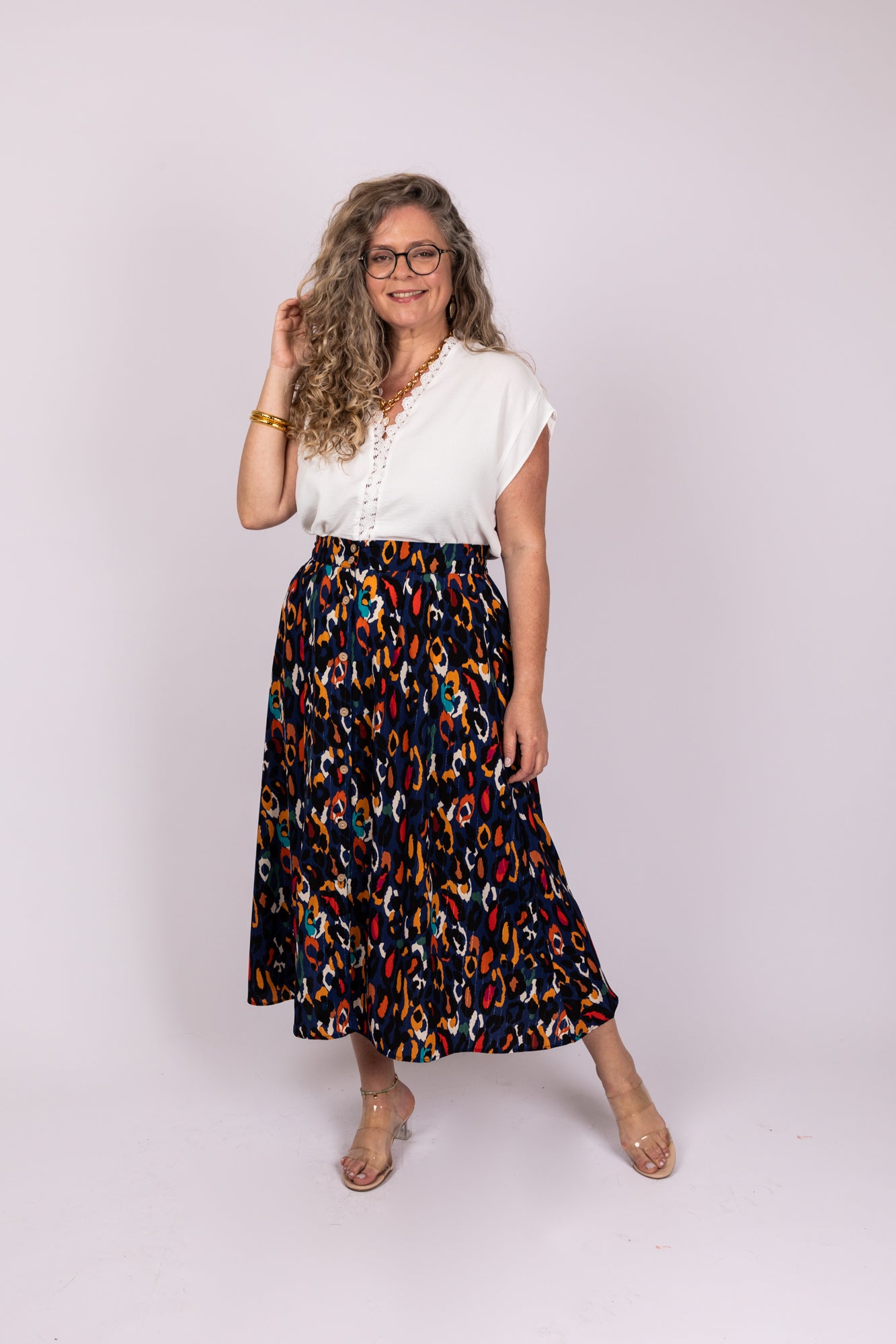 חצאית מידי מנומרת עם כפתורים