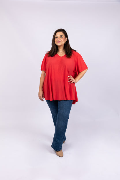 חולצת T בגזרת A אדומה