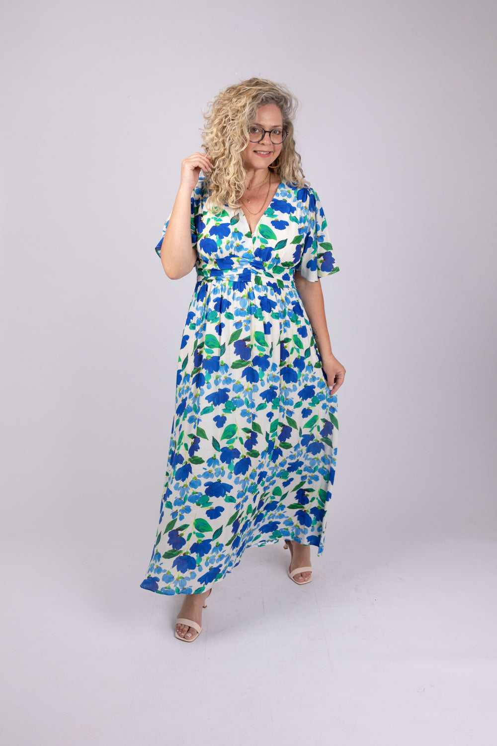 שמלת כיווצים מקסי פרחונית